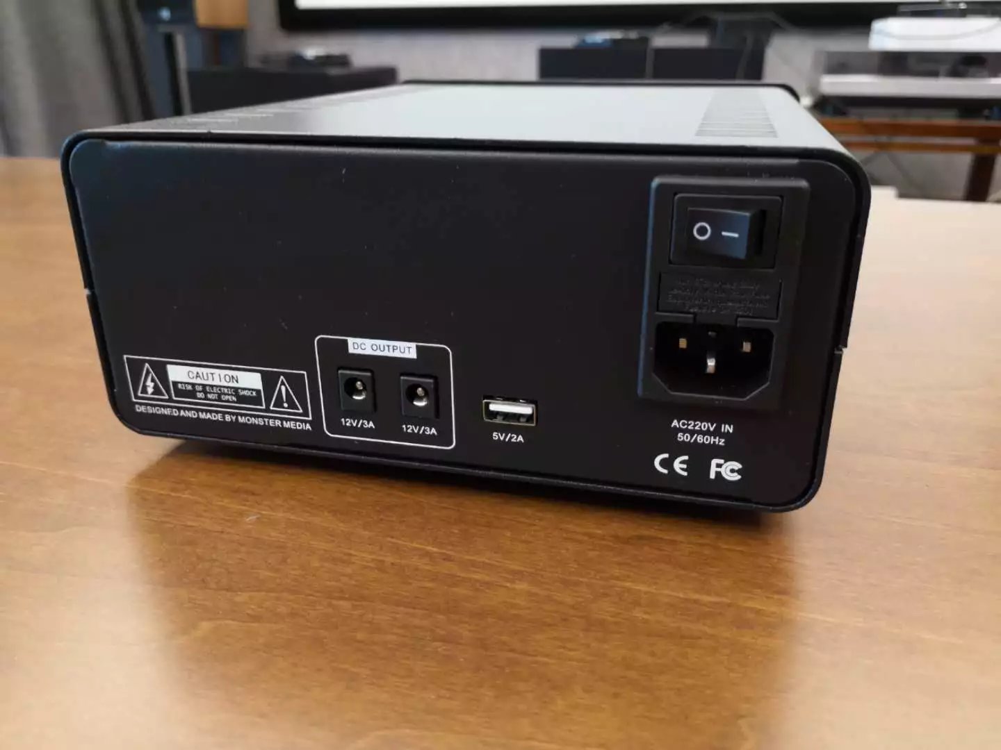 %title插图%num PS-80线性电源,提升音画立杆见影!