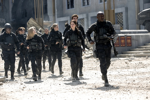 饥饿游戏3：嘲笑鸟(下) 3D蓝光原盘下载+高清MKV版 /饥饿游戏：自由幻梦最终章(台) / 饥饿游戏终极篇：自由幻梦2(港)The Hunger Games: Mockingjay – Part 2 46G